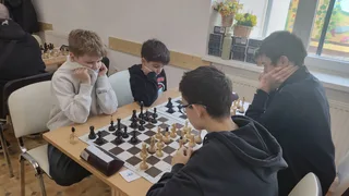 5.kolo: M.Chytil - M.Paľun 1:0, D.Kisac - O.Šuplata: 1/2:1/2