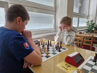 1.kolo: S.Kapus - M.Paľun 1/2:1/2