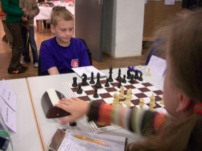 Peťo pri jednej z partií 12