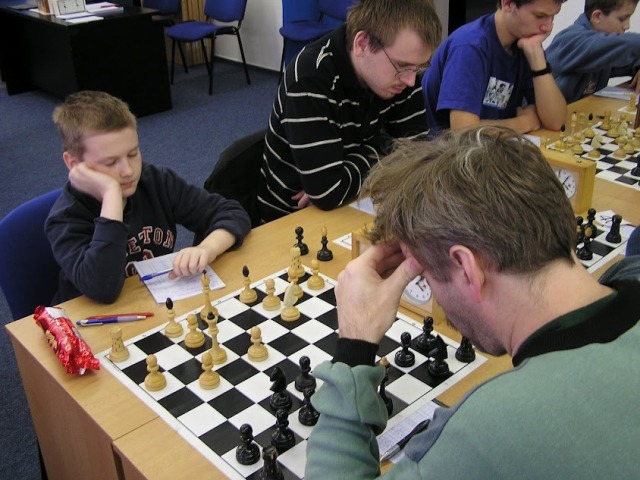 7.kolo: P.Michalko - B.Chmelíček 0:1 74