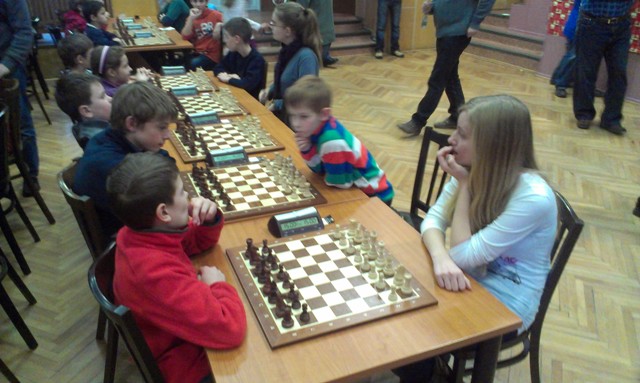 5.kolo: V.Ganzová - P.Kravár 0:1 a V.Bochnička - A.Horník 0:1 Vladkovi nestačila na budúceho víťaza ani veža navyše 069