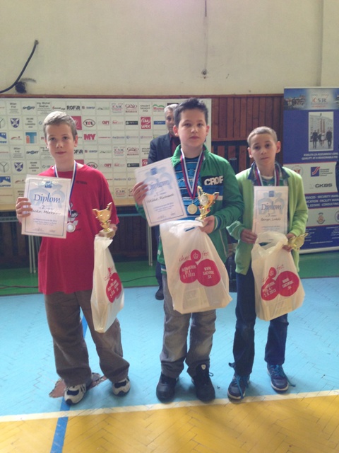 Trojica najúspešnejších v kategórii CH12 163