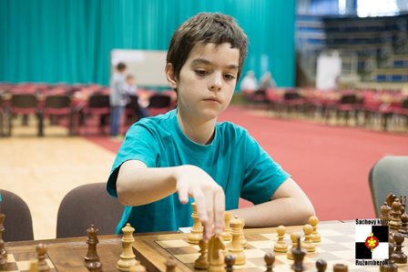 Oliver na ťahu bol oficiálnym fotografom zachytený tiež. 354