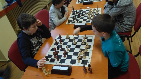 8.kolo: S.Havalda - J.Blaho 1:0 Posledné okamihy pred matom čiernemu kráľovi 220