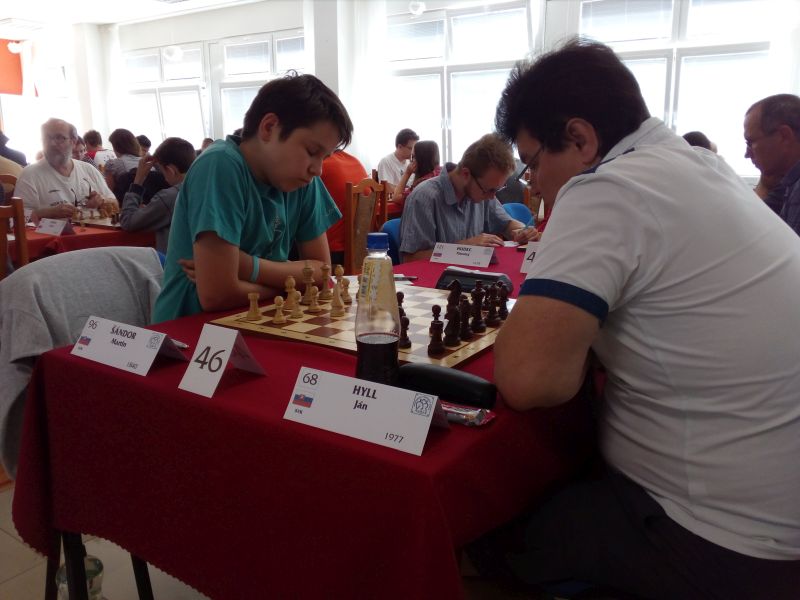 9.kolo: M.Šándor - J.Hýll 1:0 Maťo zakončil úspešnú druhú polovicu turnaja výhrou 607