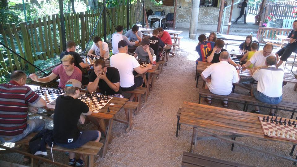 Účastníci turnaja počas tretieho kola 670