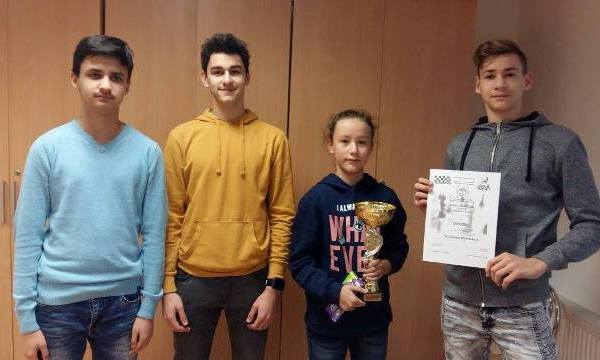 1.miesto družstva v krajskom kole DL 137