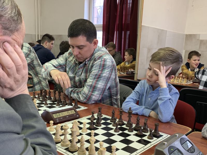 7.kolo: L.Abraham - C.R.Mészáros 1:0 Ani Ryanov záverečný súper nebol z kategórie ľahkých prekážok 500