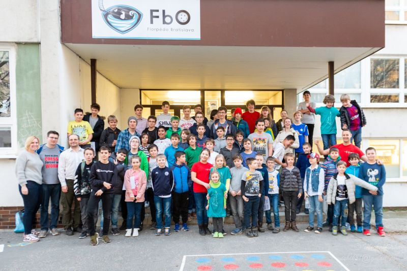 Spoločná fotografia účastníkov podujatia (zdroj: FB konto BŠA) 568