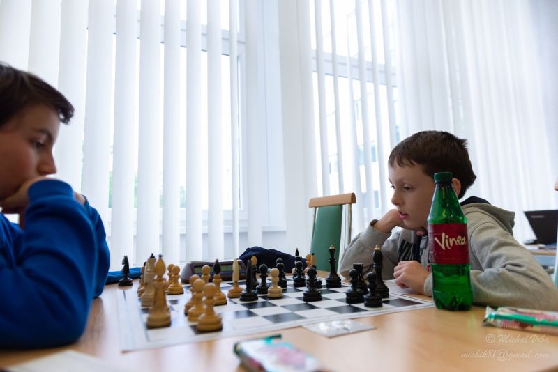 1.kolo: Š.Šalgovič - S.Havalda 0,5:0,5 Samkova cenná remíza z úvodného kola (zdroj: FB konto BŠA) 632