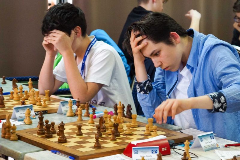 3.kolo: M.Šándor - A.Zetocha 0:1 Bez zdravej agresivity to nefunguje ani bielymi figúrami (zdroj: oficiálny web organizátora) 669