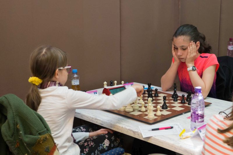 4.kolo: M.Kovaříková - S.Bochničková 0:1 Základný kameň Simonky na ceste za zlatom (zdroj: oficiálny web organizátora) 671