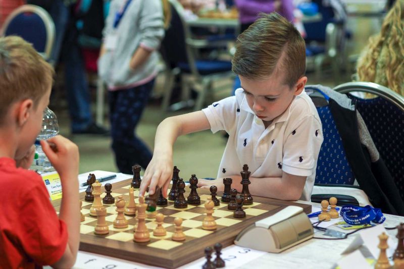 7.kolo: M.Zvoda - C.R.Mészáros 0:1 Jedna z dlhších partií Ryana, avšak bezpečne pod kontrolou (zdroj: oficiálny web organizátora) 675