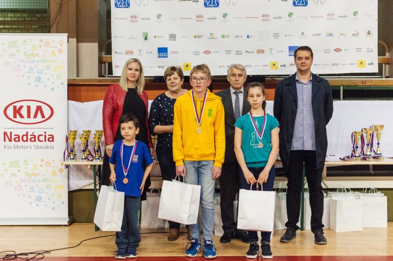 Simonka ako druhá najlepšia hráčka na tretej šachovnici (zdroj: FB konto organizátora podujatia) 763