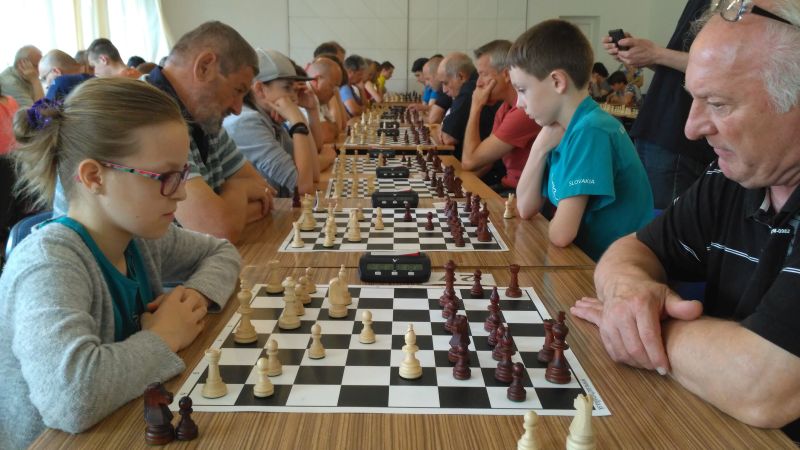 2.kolo: G.Kapolková - Ľ.Nedorost 1:0 a S.Kunák - S.Havalda 0:1 Dve papierové prekvapenia v našom podaní 836