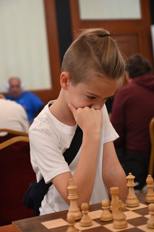 Casey Ryan Mészáros (FB konto Skalického šachového festivalu) 513