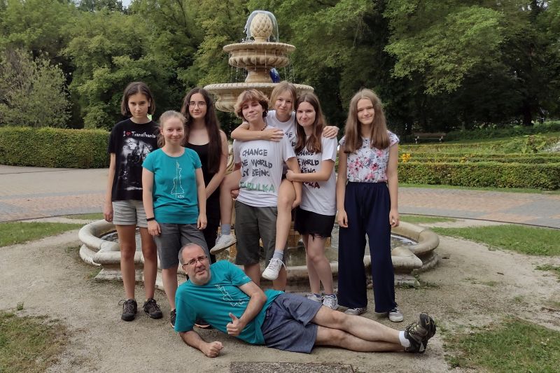 Najkrajšia časť výpravy Interchessu, ktorej muži ležali pri nohách :) 596