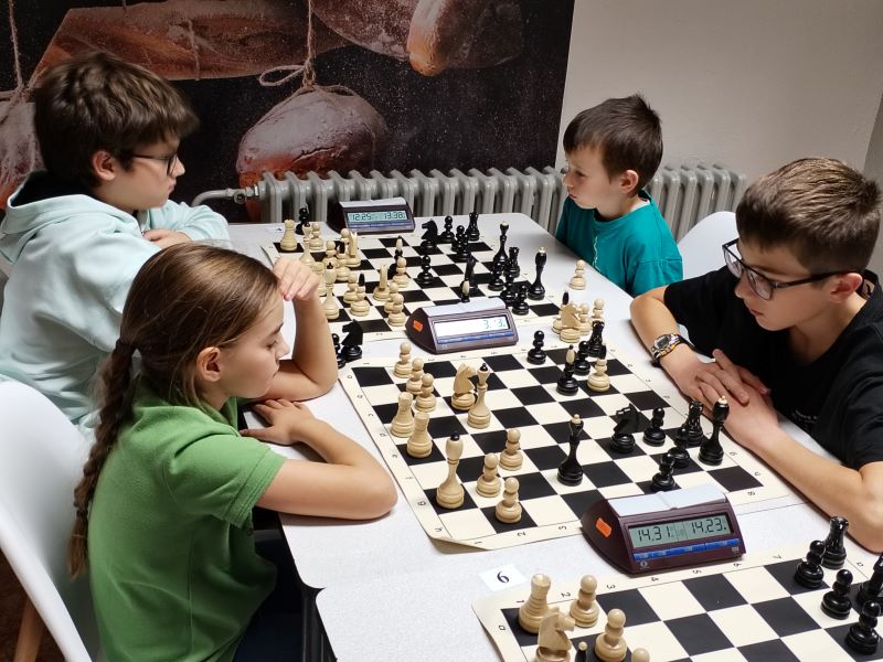 Víťazné záverečné double v podaní Dávida a Emmky 117