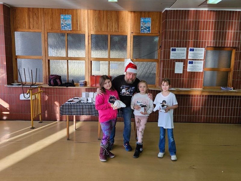 Trojica najúspešnejších dievčat do 8 rokov, vrátane víťaznej Bibi 261